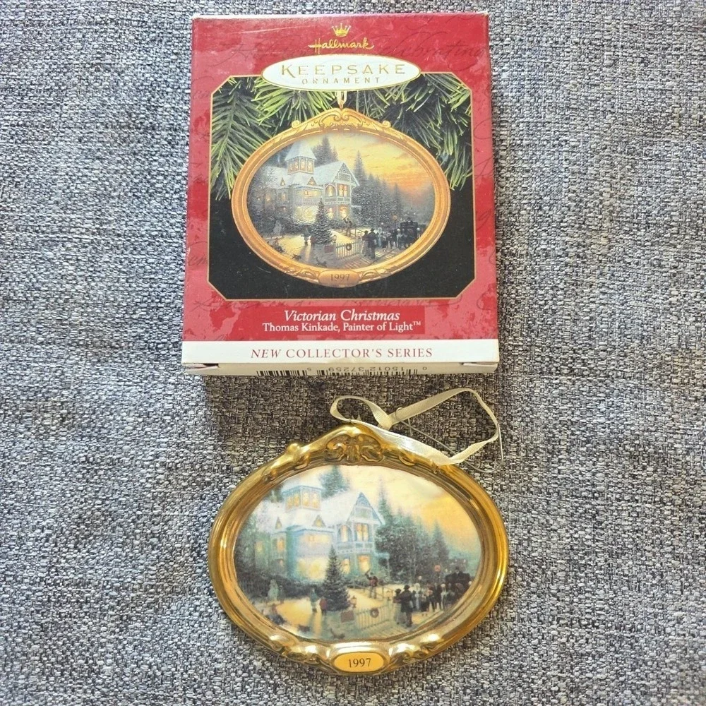 1997 Hallmark Keepsake Ceramic Ornament Victorian Christmas Thomas Kinkade